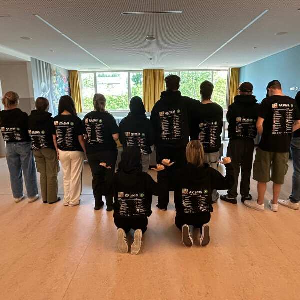 t-shirt,-leute,-person,-hosen,-frau